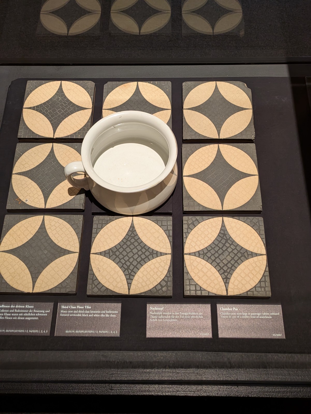 PXL 20241217 103606567.NIGHT